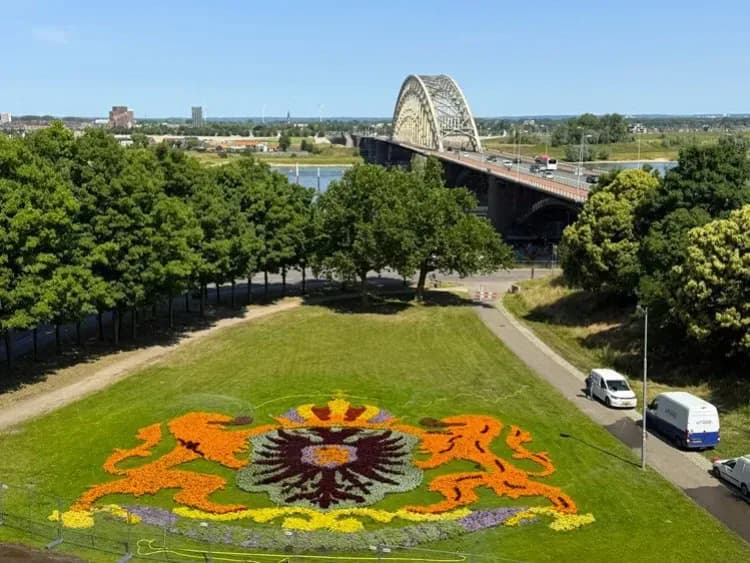 Travel image 4