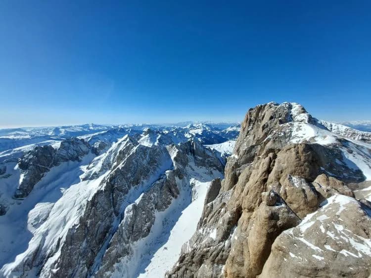 Travel image 7