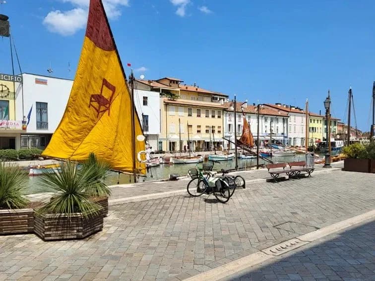 Travel image 13