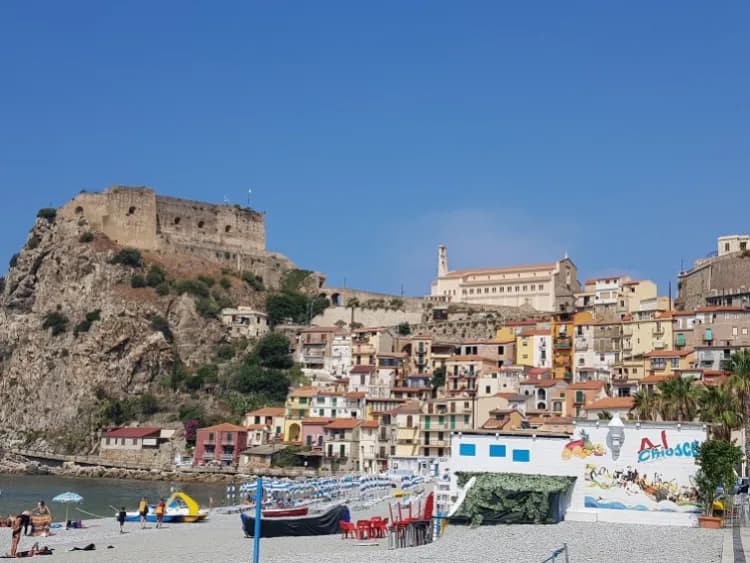 Travel image 4