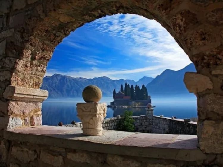 Travel image 5