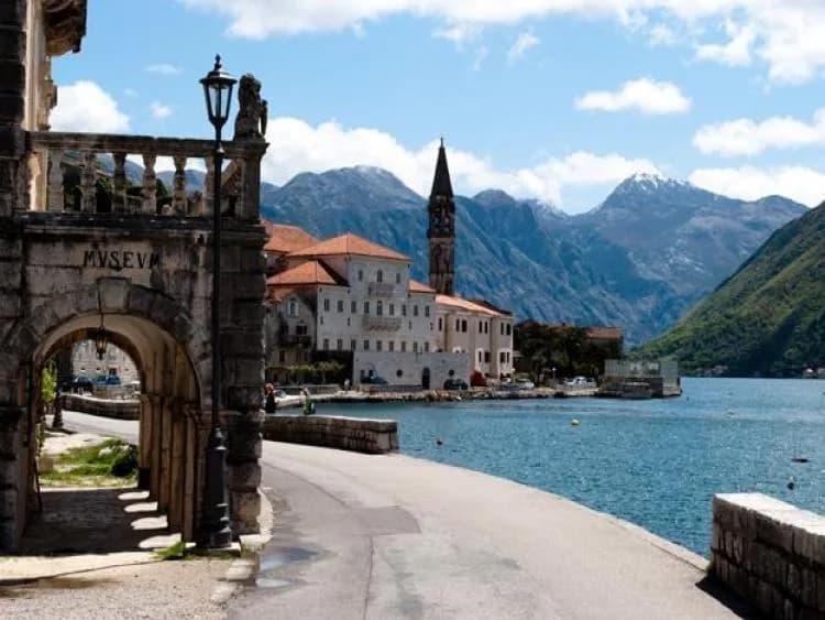 Travel image 15